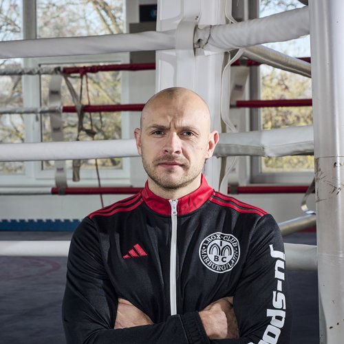 Andrej F.